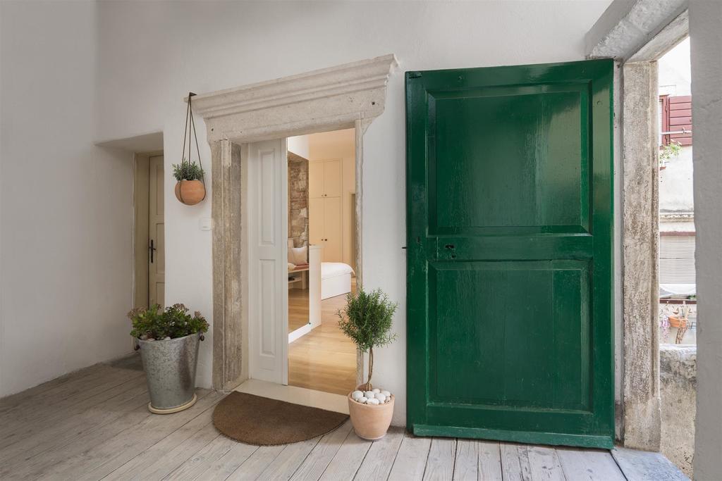That Place Studio Apartment Trogir Exterior photo